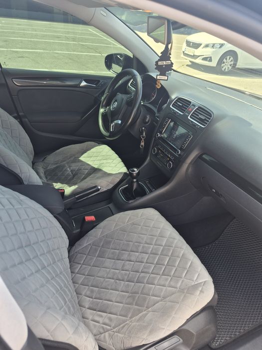 Volkswagen Golf 6  2011 года