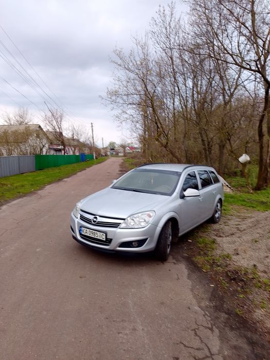 Продам Opel astra h 1.6