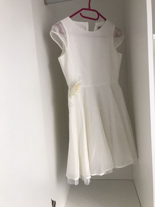 Sukienka. Idealna  na uroczystość