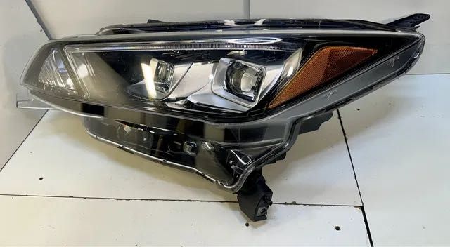 Фара 2018-2024 Leaf 2 ZE1 USA галоген Full Led Nissan