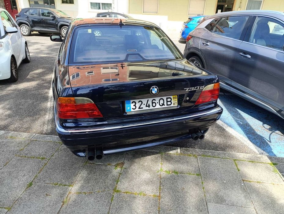 730d ano 2000, Carro pintado á 6 meses