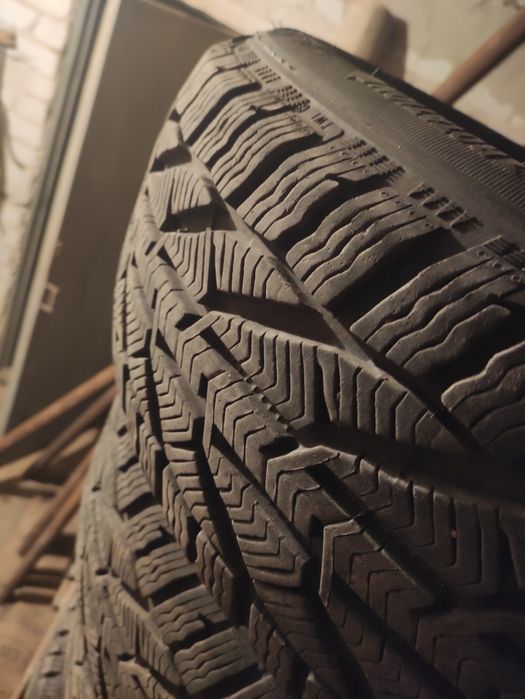 215/55/17 Taurus зима