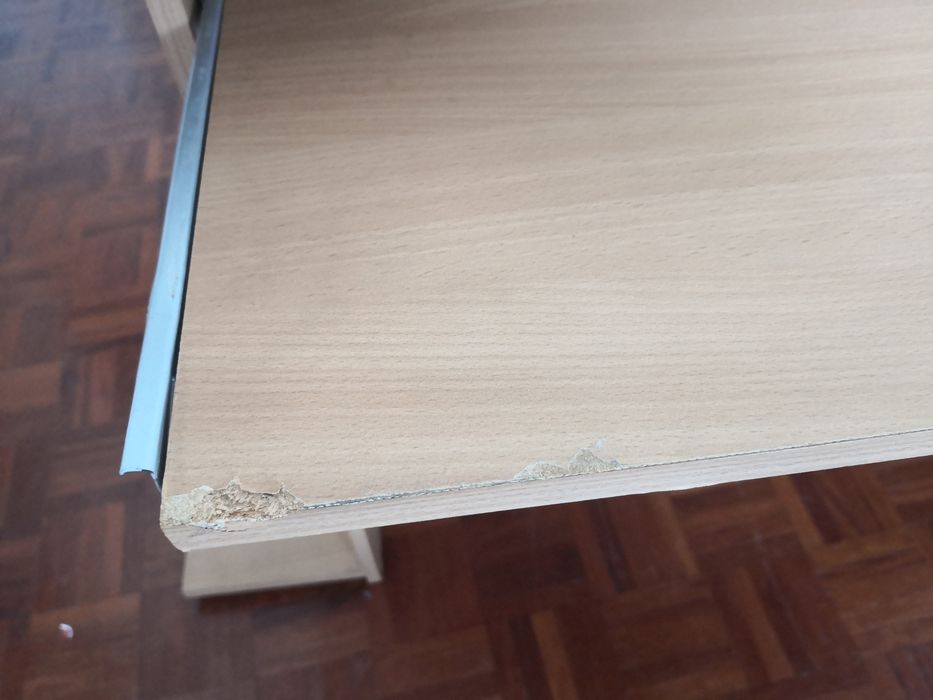 Secretária para computador