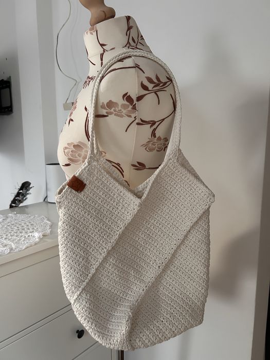 Torba tulipan wykonana szydełkiem