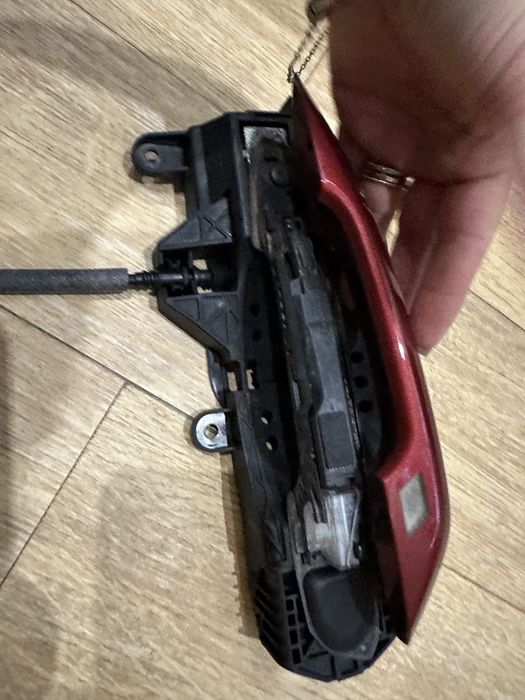 Ручка задня ліва з датчиком audi Q5 80A