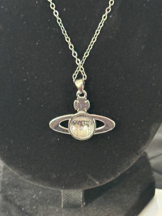 Vivienne Westwood naszyjnik wisiorek