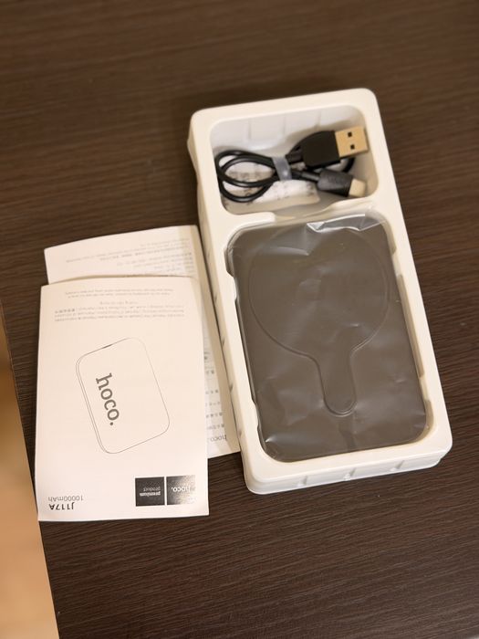 Павер Банк  Hoco 10 000mah 20w Magsafe