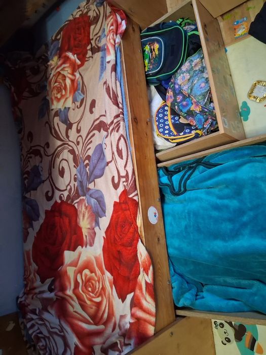 Duże solidne lozko piętrowe prawdziwe drewno szuflady