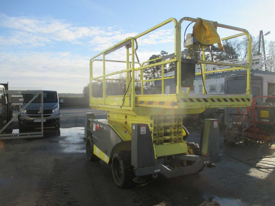 Podnośnik nożycowy 12 m 4x4 HAULOTTE COMPACT 12DX (Genie JLG) UDT