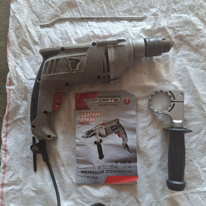 Ударный дриль дрель