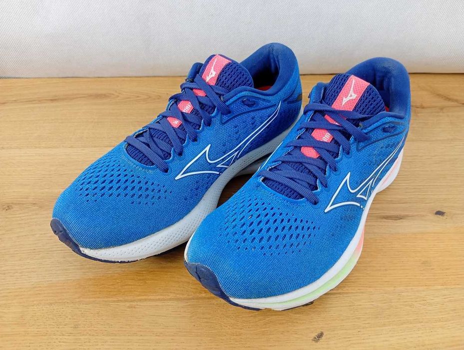 Buty do biegania damskie Mizuno Wave Rider 25, rozmiar 38,5