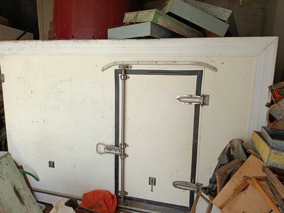 Contentor Térmico POLIMIL – Porta Lateral + 2 Portas Traseiras | Frio não garantido
