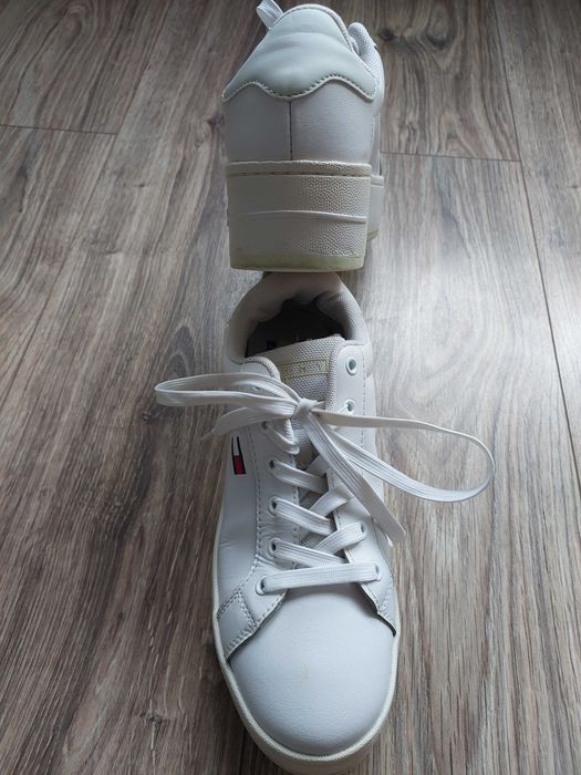 Sneakersy damskie Tommy Hilfiger rozm. 38