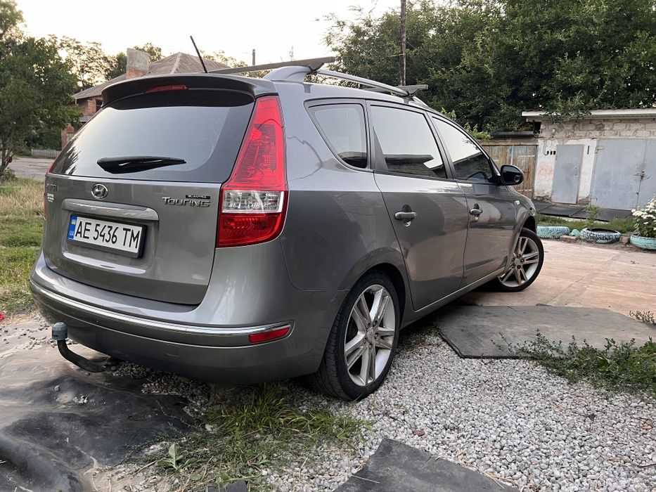 Хундай Елантра Туринг, ай 30