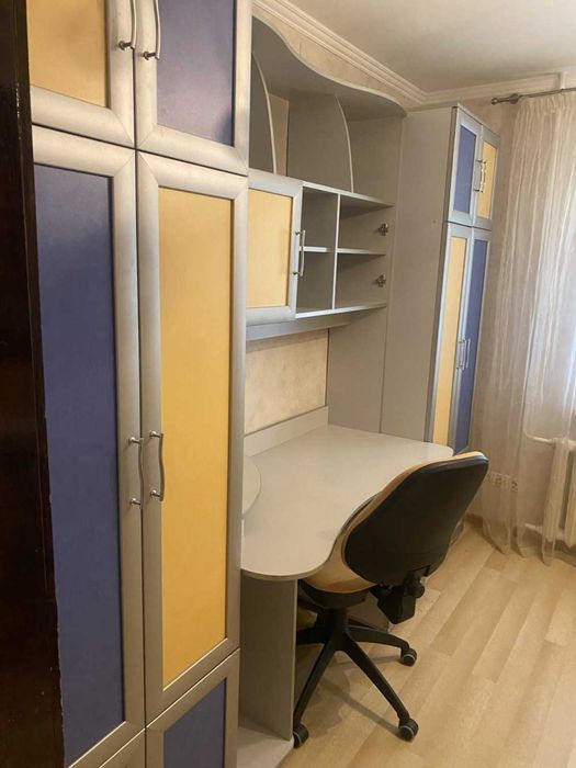 Продам 3 к. квартиру с ремонтом на Вадатурского (М. Малиновского)