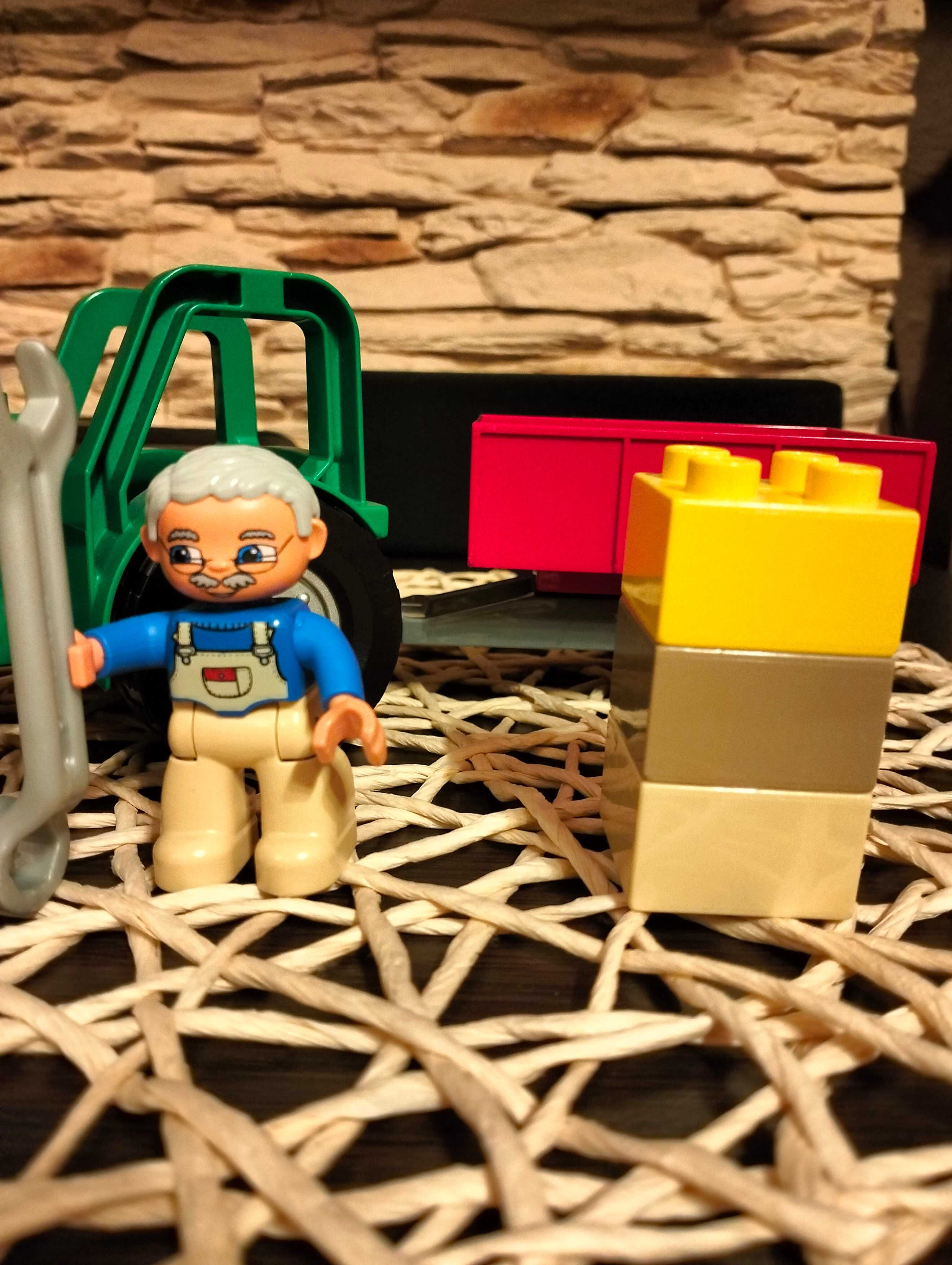 Zestaw Lego duplo 4687 Ci gnik z przyczep Pobiedziska OLX.pl