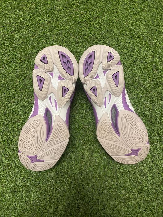 Волейбольні кросівки mizuno