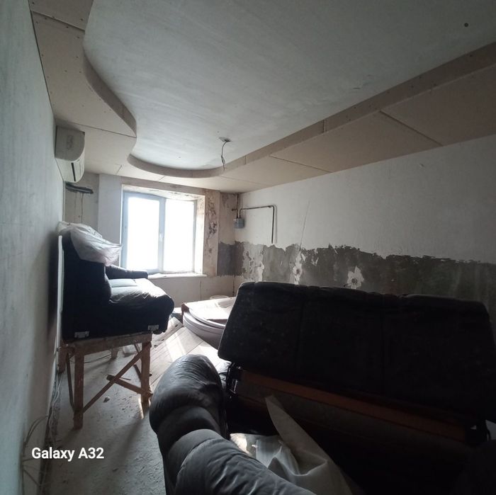 Продам 4-ком квартиру 133м. От Хозяина.  Можно под Бизнес