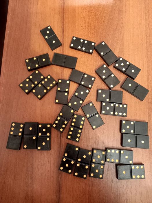 Домино, настольная игра.