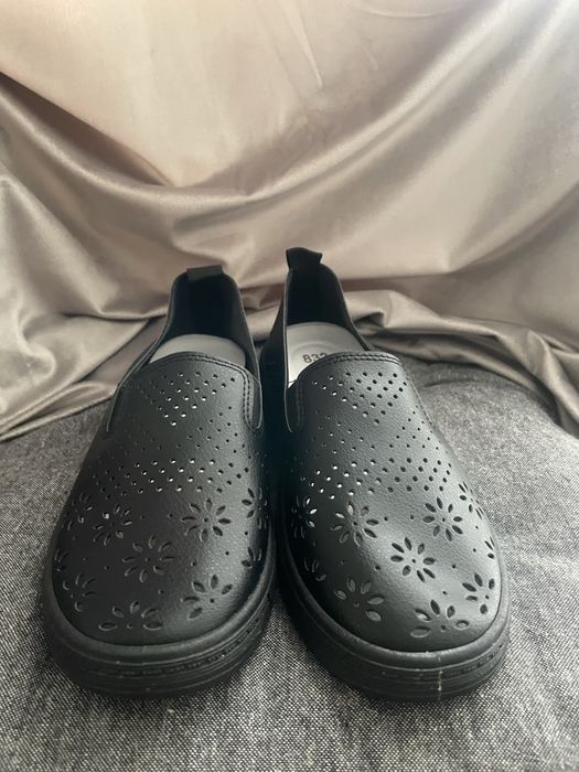 Nowe czarne maselkowe buty rozm.36