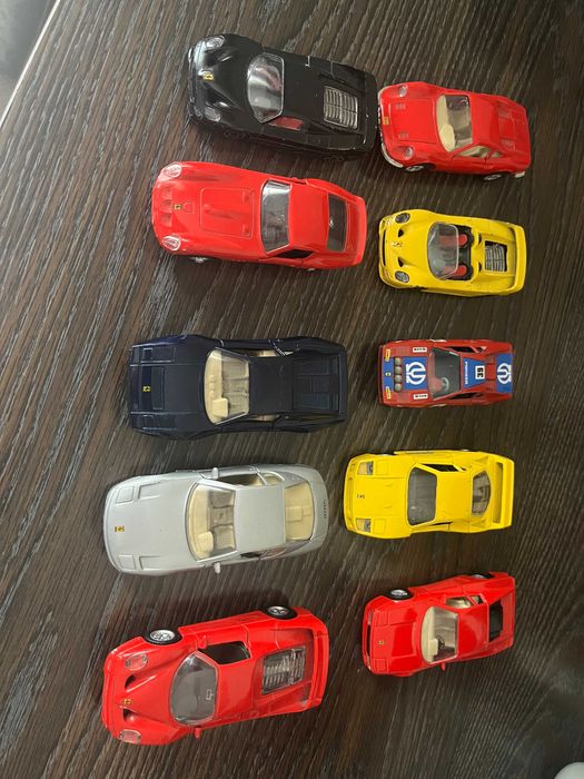 Lote 10 Miniaturas Ferrari 1:43 - Coleção Clássica Bburago