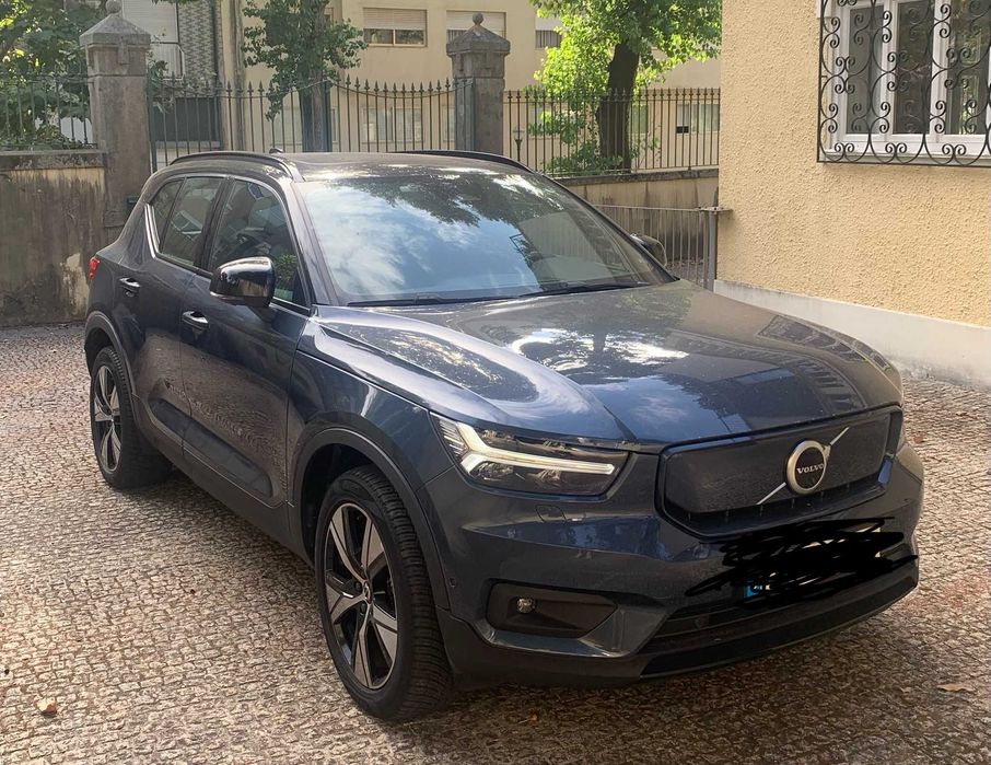 Volvo XC40 Recharge P8 Twin Motor AWD 408 ch – Full Options – 46 500 km
