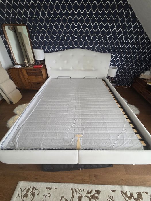 Łóżko 160 cm białe tapicerowane