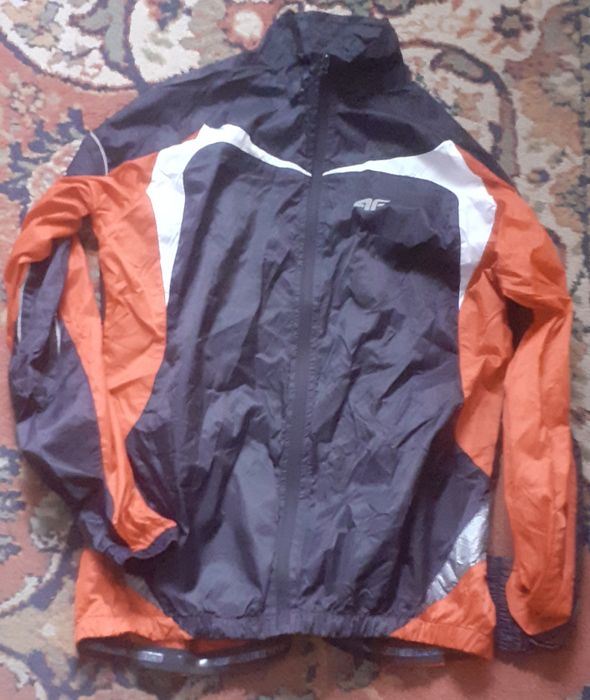 Kurtka  na rower firmy 4 F
