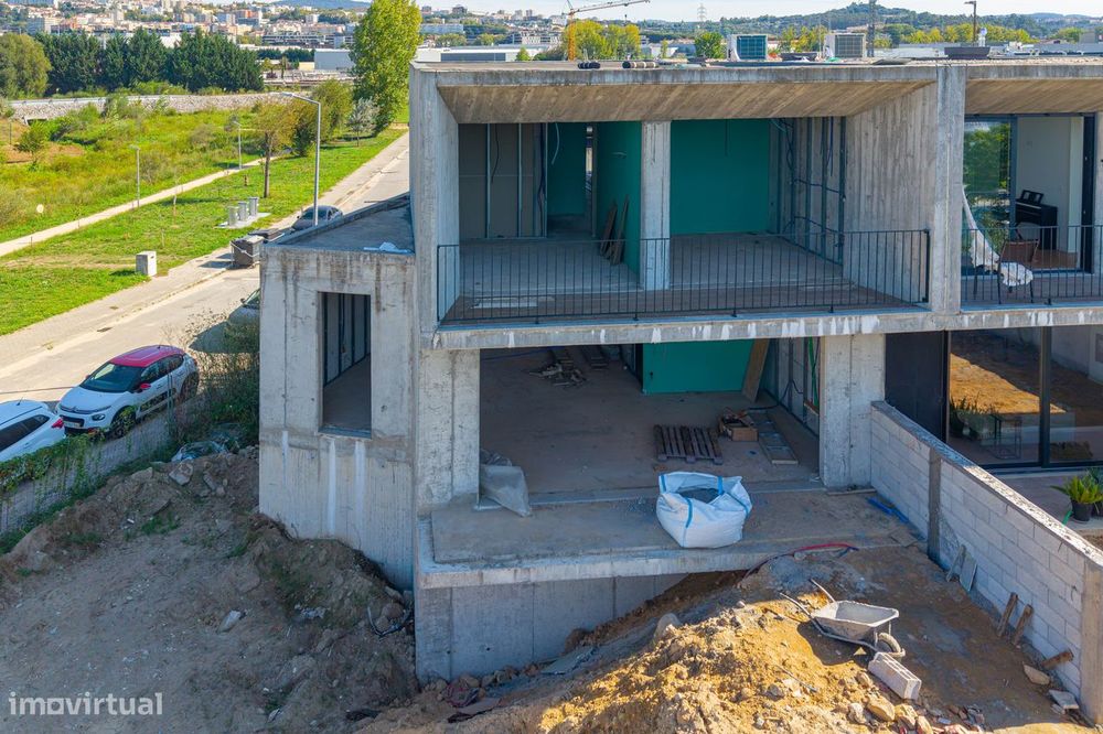 Moradia em Estrutura nas Proximidades de Braga
