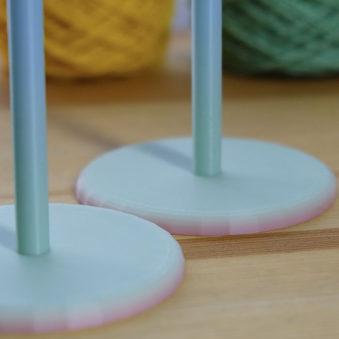 Підставка / тримач для пряжі