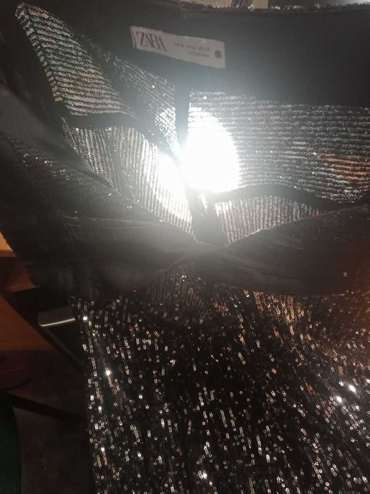 Круті жіночі штани з паєтками Zara.