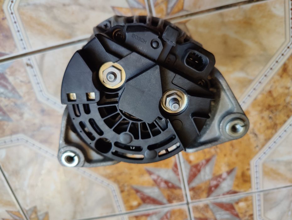 Генератор 120А Bosch Opel Corsa D, Meriva B