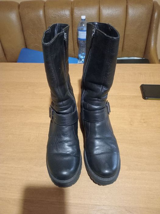 Женские кожаные сапожки 37р.