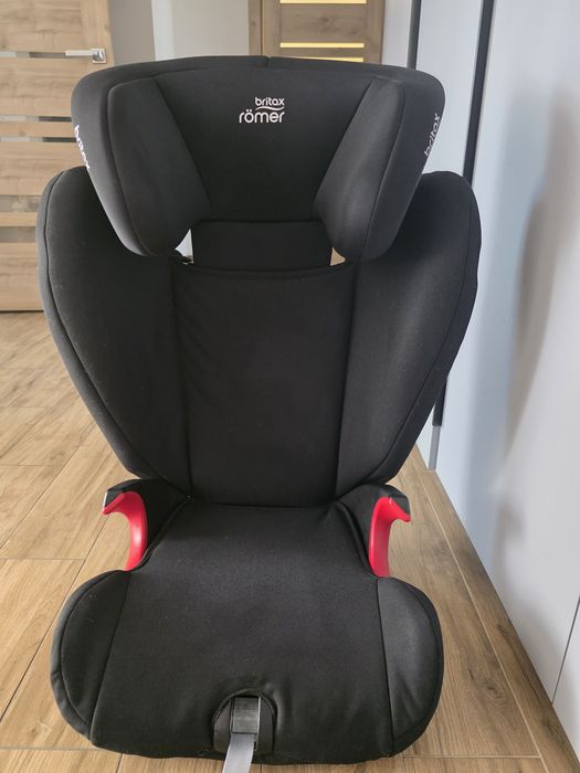 Продам автокрісло Britax romer