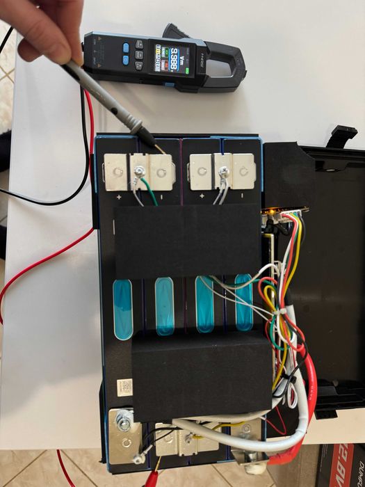 Гібридний інвертор EASUN POWER 2.2KW 12v 1800W + Lifepo4 12v 150 Ah