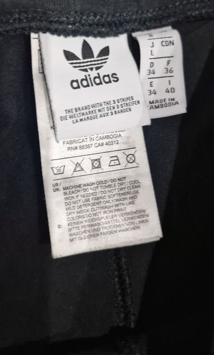 Legginsy sportowe "adidas".