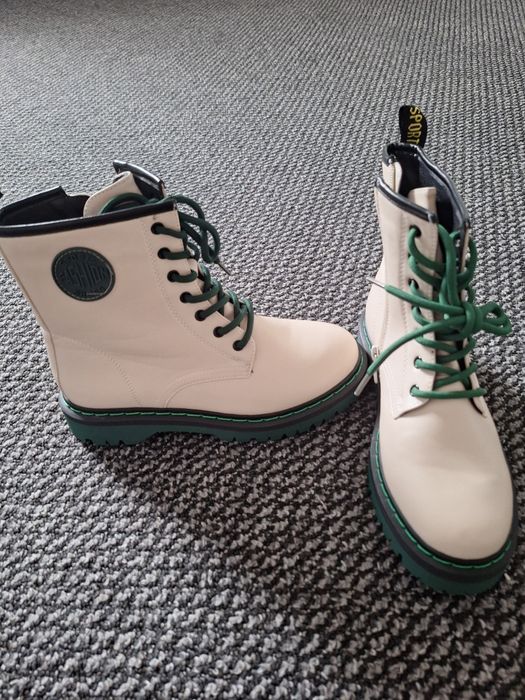 Нові черевики весна