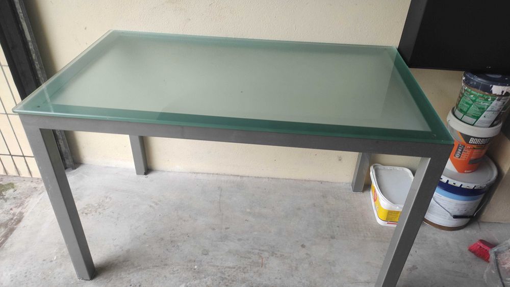 Mesa+ Cadeiras ( oferta 4 um)