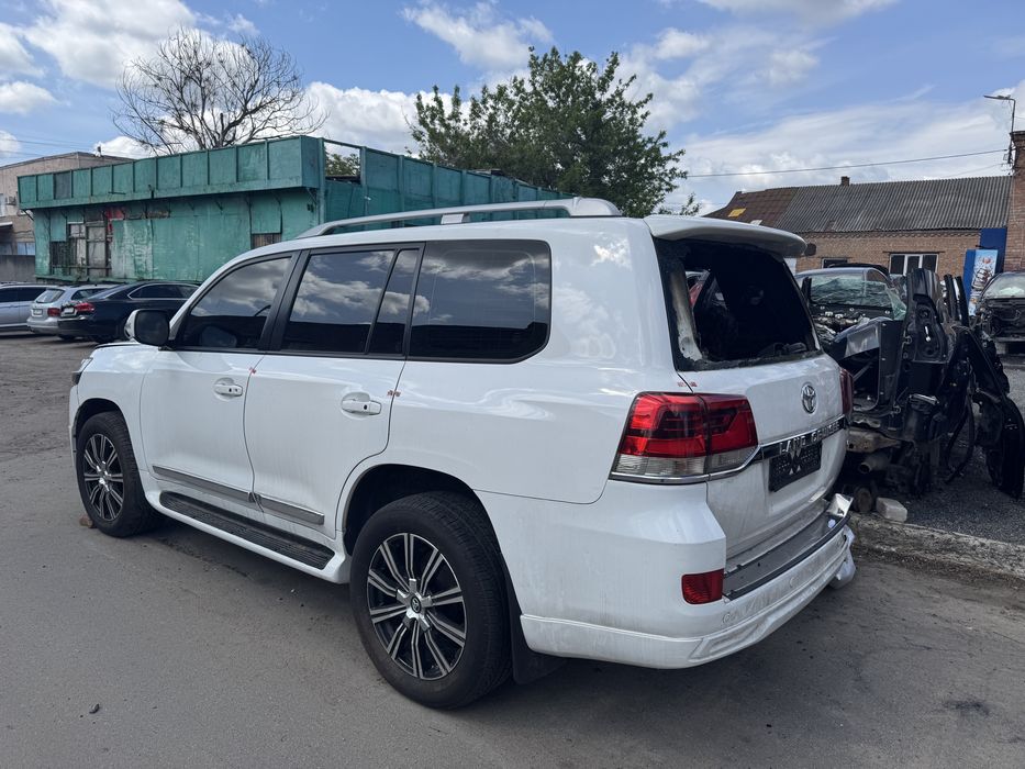 Дверь Toyota Land Cruiser 200 4.5 D  Разборка