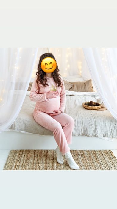 Тепла велюрова  піжама 44-46 розмір