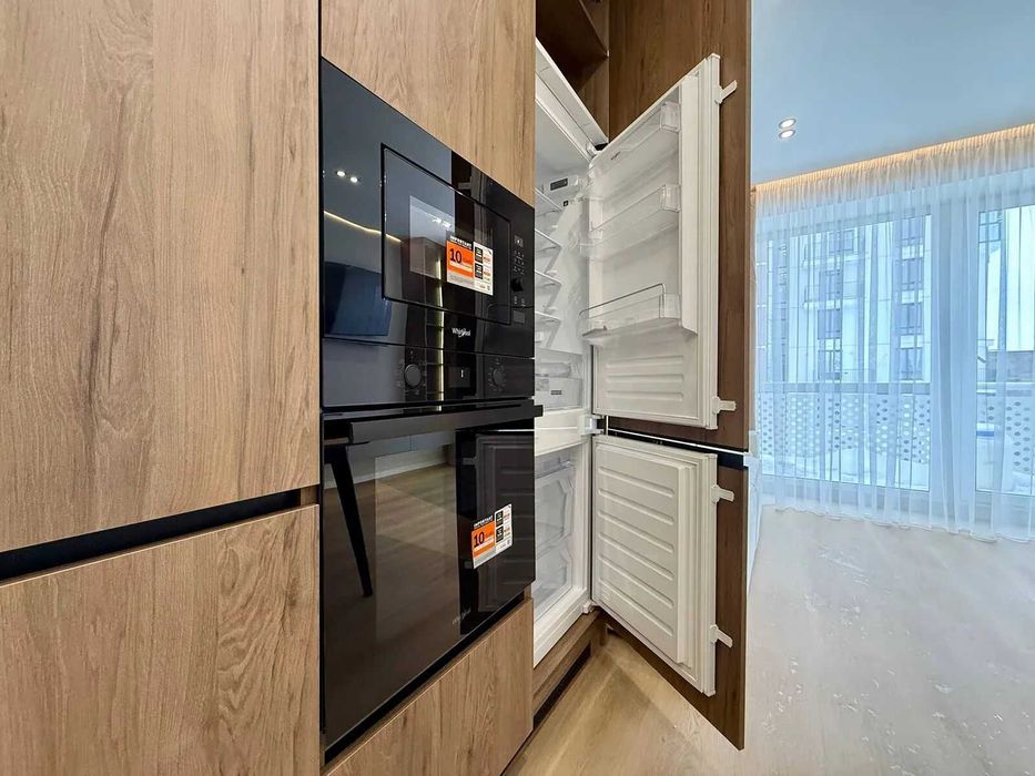 1-кімнатна з новим ремонтом, 42 м2