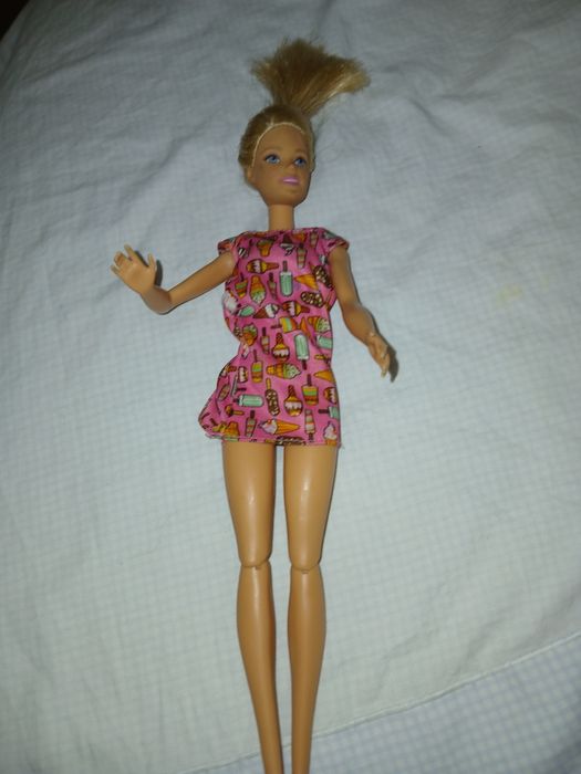 Bonecas barbie e frozen em bom estado