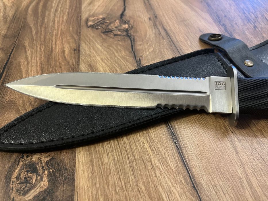 Noż SOG Knives Desert Dagger - NOWY !