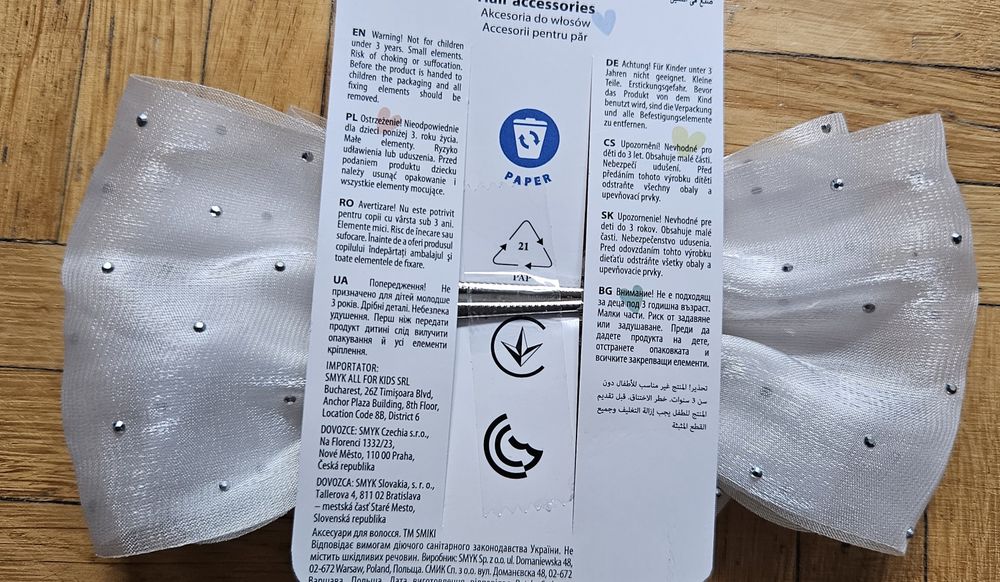 Kokarda spinka biała z cekinami nowa komunia święto na lato elegancka