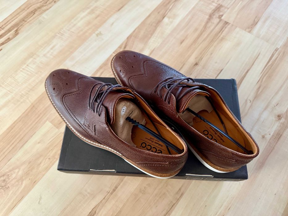 buty Ecco Biarritz 0ksfordy r. 44 , kolor- brązowe, biała podeszwa