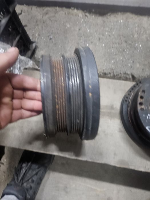 Шків колінвалу БМВ Е39 Е46 Х5 Е53 3.0 дизель BMW E39 E46 X5 E53