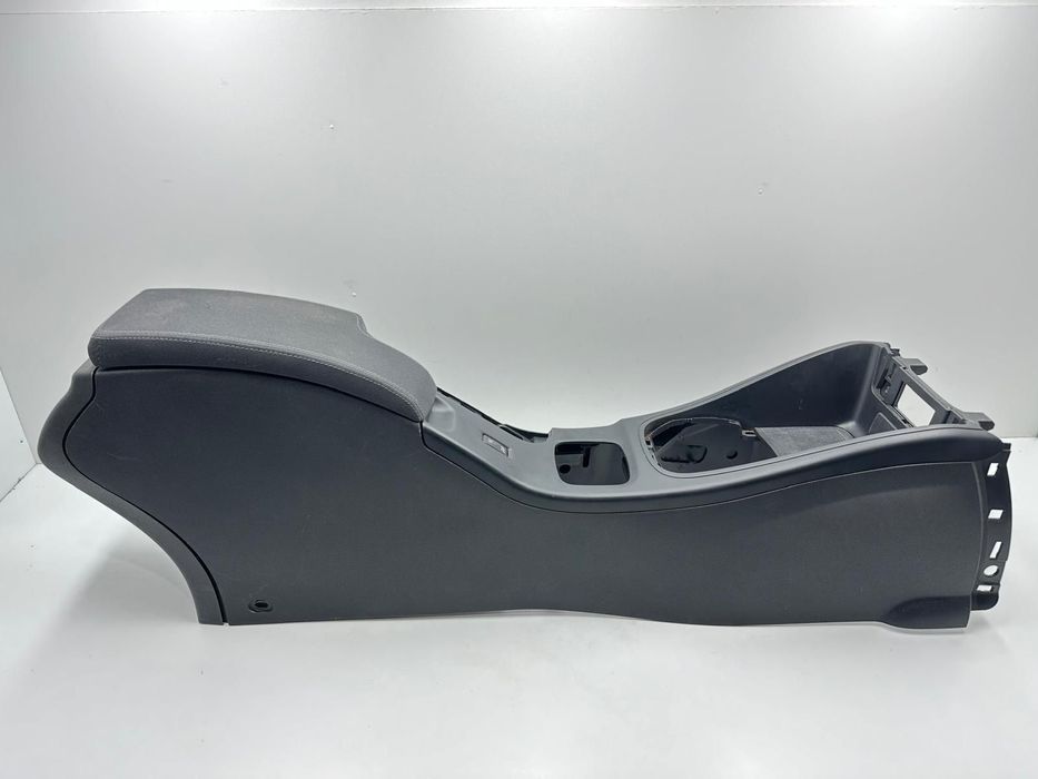 Consola Central + Apoio Braço - Renault Megane III (2013)