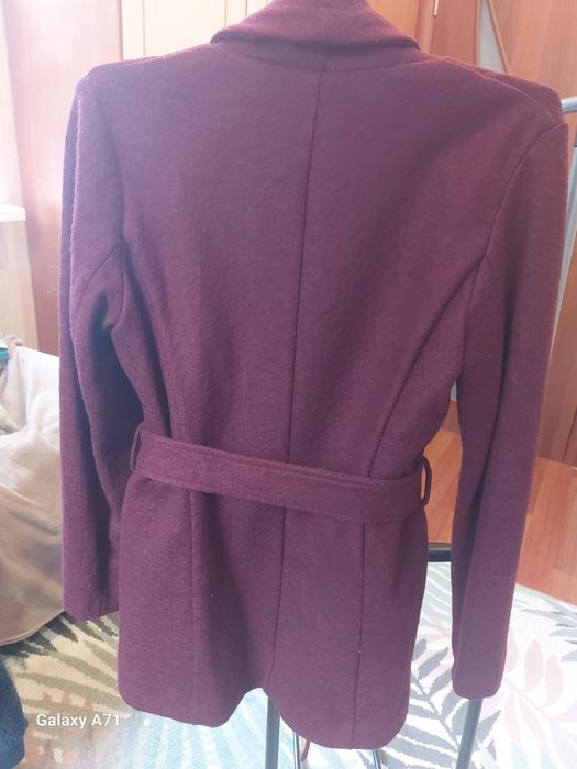 Пальто жіноче Esprit.