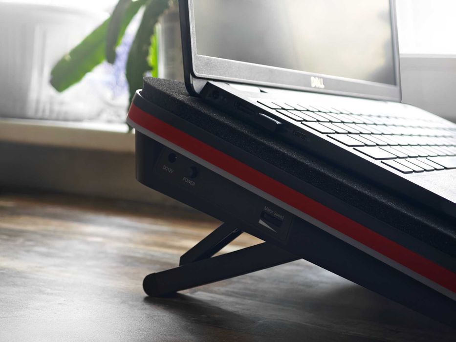 IETS GT500 Gen III Вакуумная Охлаждающая Подставка для ноутбука