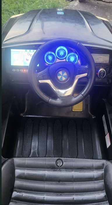 Дитячий електромобіль BMW X5!